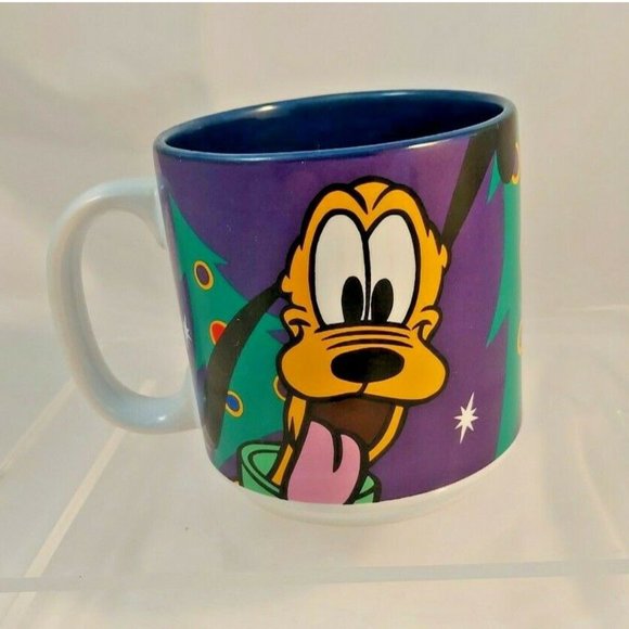 Disney PLUTO Christmas Tree Stars Disney Store 10 oz Ceramic Coffee Mug - Picture 1 of 7